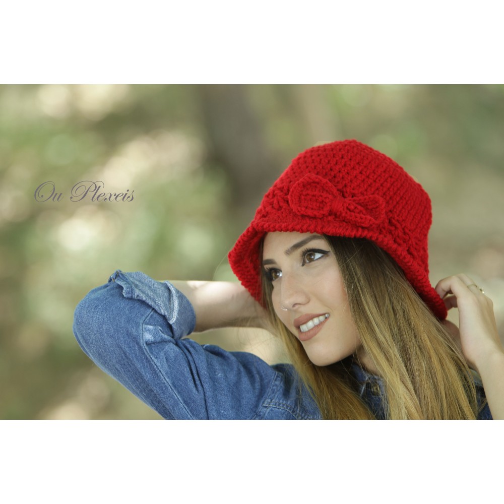 Γυναικείο πλεκτό κόκκινο καπέλο